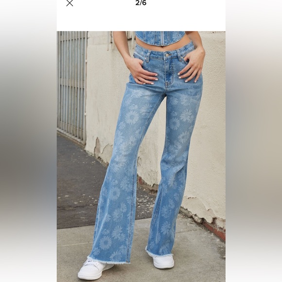 Floral flare jeans - Picture 1 of 2